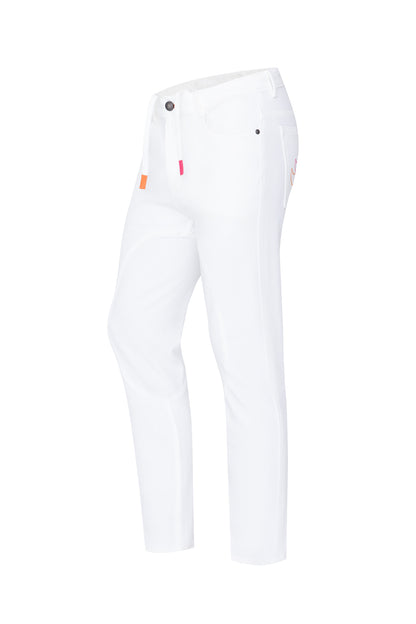 White Close Contact Jeans